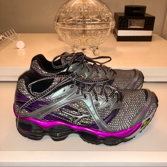 mizuno infinity wave